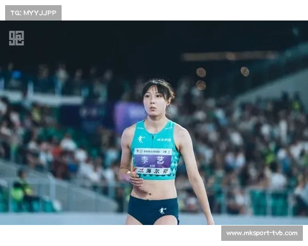 李艺在田径亚锦赛女子三级跳远中以13米80逆转夺冠精彩亮相