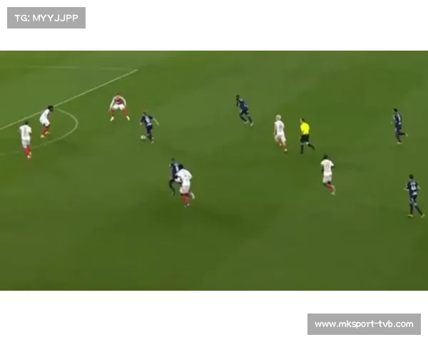 摩纳哥1-3里昂，客队中场核心伤退影响战局